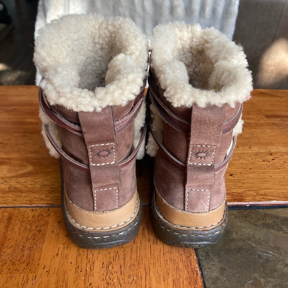 UGG Australia l La Jolla Winter Brown Boots/Booties - Picture 4 of 8